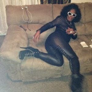 Meet your Posher, Deborrah